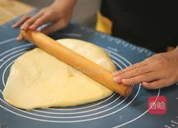 Honey Coconut Bread Recipe Illustration 6