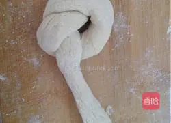 Illustration of how to make coconut bread 4