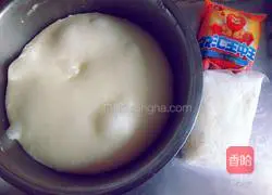 Illustration of how to make ham and cheese bread 1