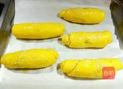 Illustration of how to make purple sweet potato bread rolls 7