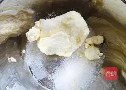 Illustration of how to make matcha mousse 7