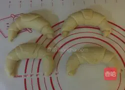 Illustration of how to make crescent moon bread (super soft and brushed) 9