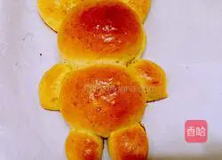 Little Rabbit Illustration of making butter bread 16