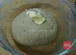 Illustration of how to bake whole wheat bread 5