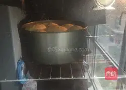 Illustration of how to make squid cheese flower bread 13