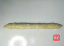 Illustration of how to make green onion, seaweed and meat floss bread 10