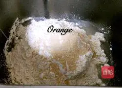 Illustration of how to make flower-shaped gift bread 2