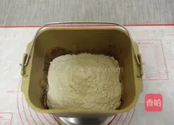 Illustration of how to make two-color toast bread 3