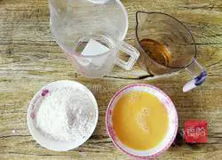 Illustration of how to make stuffed caterpillar bread 2