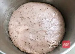 Illustration of how to make purple rice bread 8