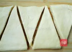 Illustration of how to make croissants 15