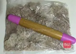 Illustration of how to stir-fry pork floss in a bread machine 8