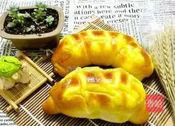 Illustration of how to make custard bread 16