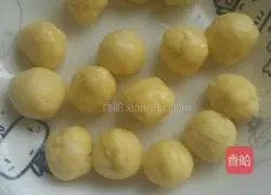 Illustration of how to make hollow glazed meatballs 4