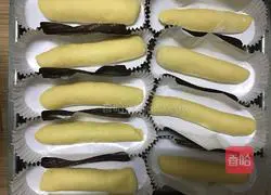 Illustration of how to make cheese and meat floss bread 7