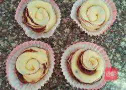 Illustration of making bean paste and annual ring bread 14