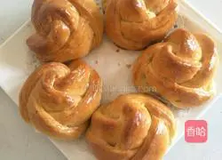 Rose bread recipe illustration 23