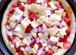 Home version of pizza recipe illustration 2