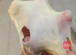 Illustration of how to make leaf bean paste bread 5