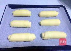 Illustration of how to make hot dog buns 9