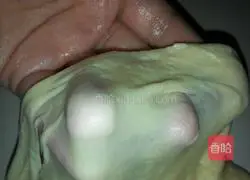 Illustration of how to bake bread for the first time 5