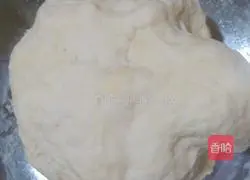 Illustration of how to make ham sausage flower bread 3