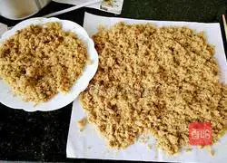 Illustration of homemade meat floss 11