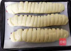 Illustration of how to make caterpillar bread 15