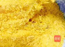 Illustration of how to make breaded chicken tenders 5