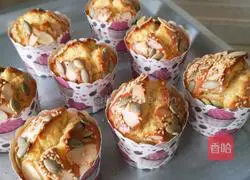 Honey Cake Recipe Illustration 9