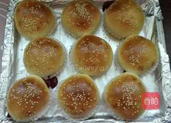 Illustration of how to make strawberry jam buns 18