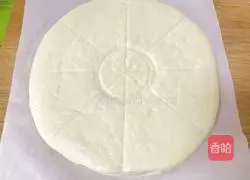 Illustration of how to make garlic salty bread 12