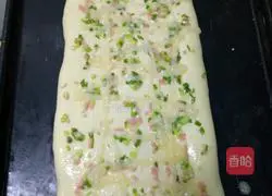 Illustration of how to make meat floss rolls 2