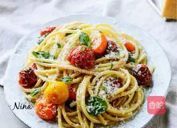 Illustration of how to make garlic pasta with roasted cherry tomatoes 8