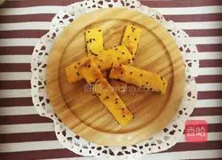 Illustration of how to make golden bread sticks 5