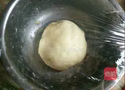 Illustration of how to make bean paste bread 5