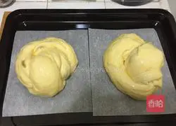 Illustration of how to make raisin and coconut bread 10