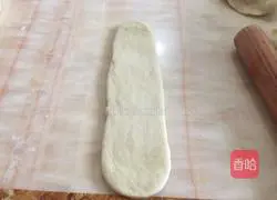 Illustration of how to make sausage bread 9