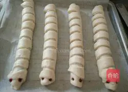 Caterpillar bread recipe 14