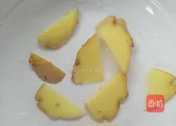 Illustration of making fish floss 2