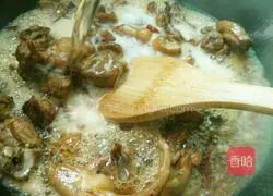 Illustration of how to make delicious beer duck 10