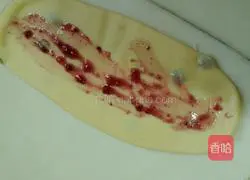  Illustration of how to make tiji blueberry jam sandwich bread 3