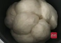 Illustration of how to make rice cooker bread 8