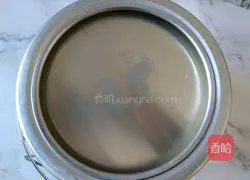 Illustration of how to make eight-inch chiffon cake 17