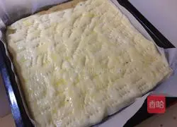 Illustration of how to make meat floss rolls (thousand island sauce) 9