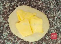 Caterpillar Bread Illustration of how to do it 3