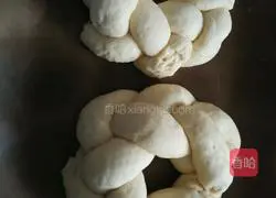 Christmas Wreath Bread Recipe Illustration 11