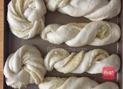 Coconut Bread Recipe Illustration 15