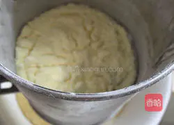 Illustration of how to make custard buns 4