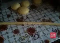 Illustration of how to make old-fashioned bread 12